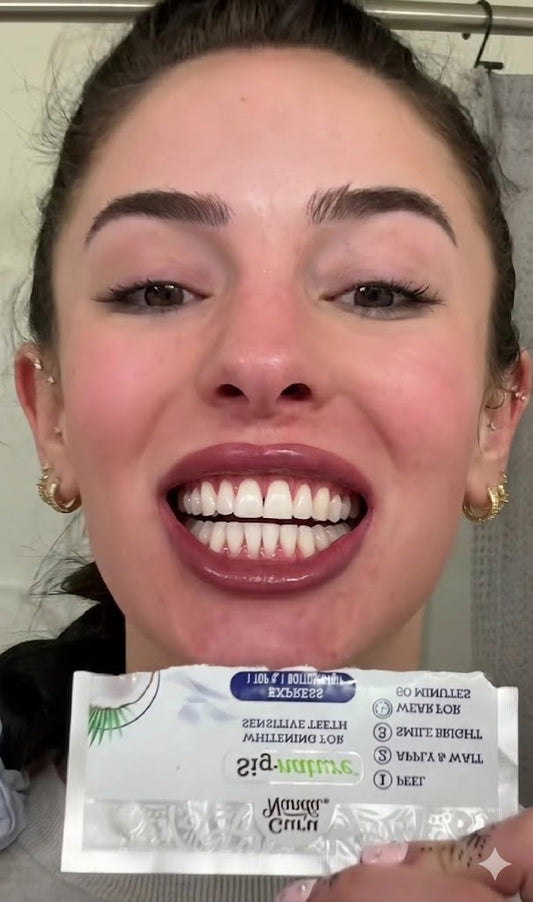 Sadece dişlerim beyazlamadı, nefesimde ferahladı. - No solo se blanquearon mis dientes, mi aliento también se refrescó.